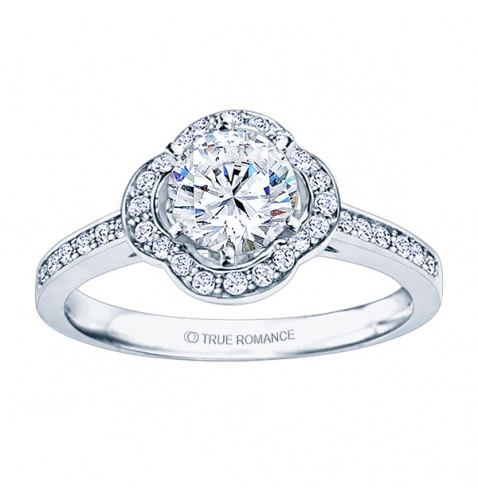 Round Cut Halo Diamond Engagement Ring